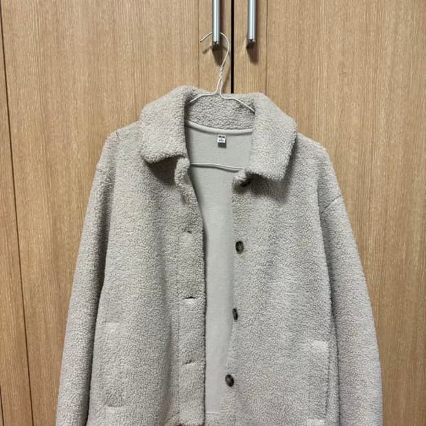 유니클로 퍼자켓 아이보리 M