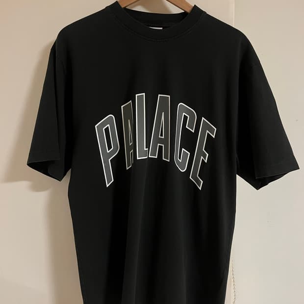 Palace 로고 티셔츠