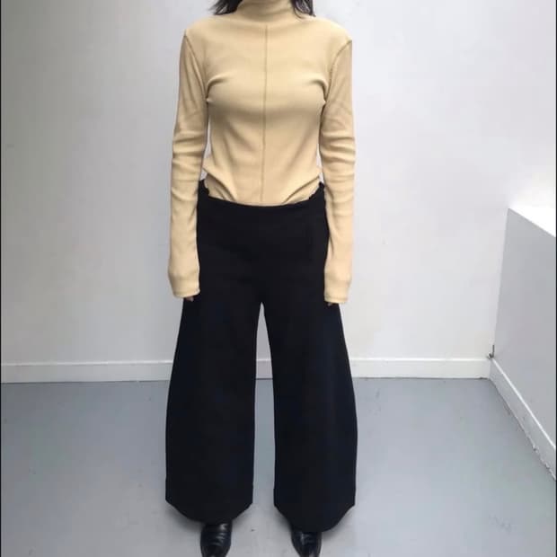 에옹쓰 Eonts Zip Turtleneck Top 머스타드