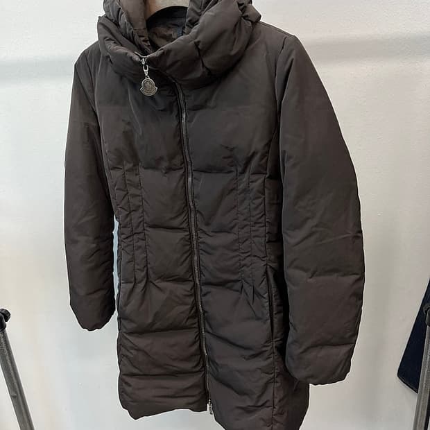 여) 몽클레어 초코브라운 롱패딩