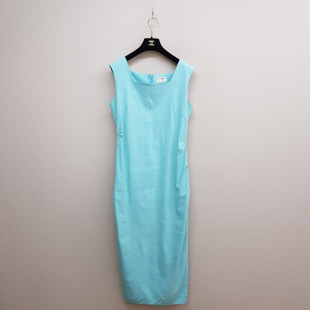 한섬 타임 2023 슬리브리스 린넨 블렌드 원피스 82-94-160사이즈