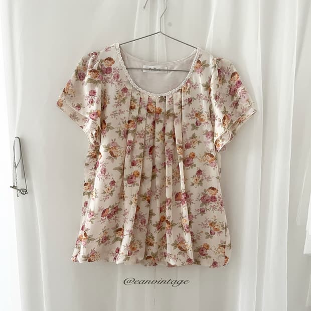 flower pattern lace blouse