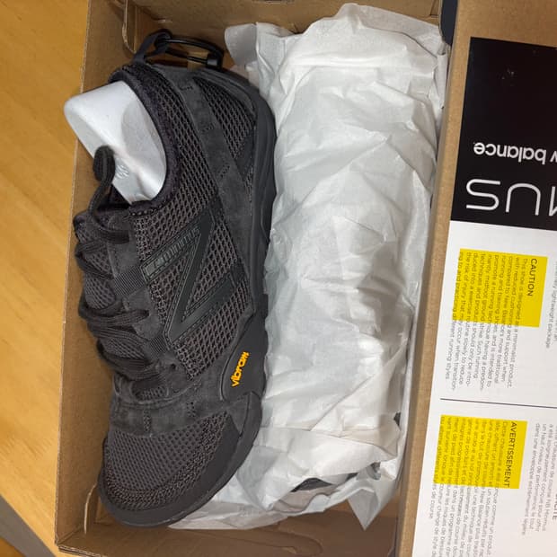 뉴발란스 미니머스 블랙 새상품