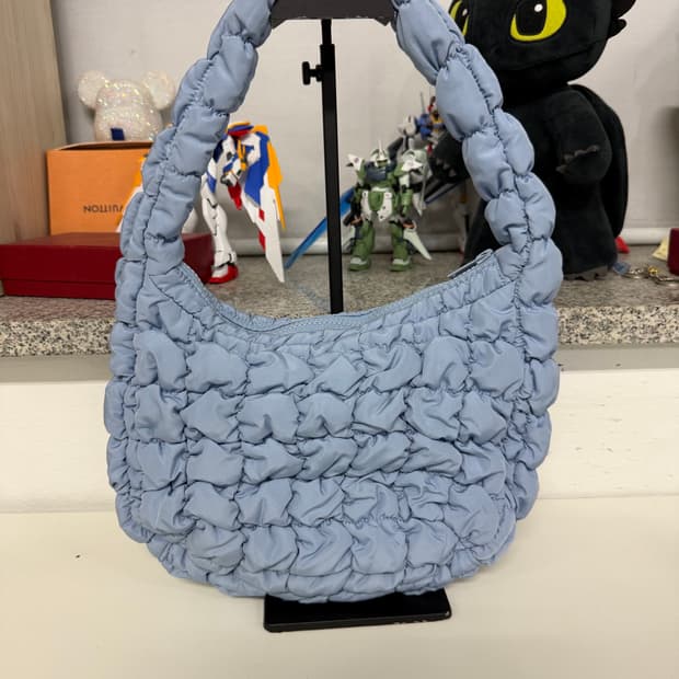 정품) COS 코스 퀼티드 구름백 미니백 