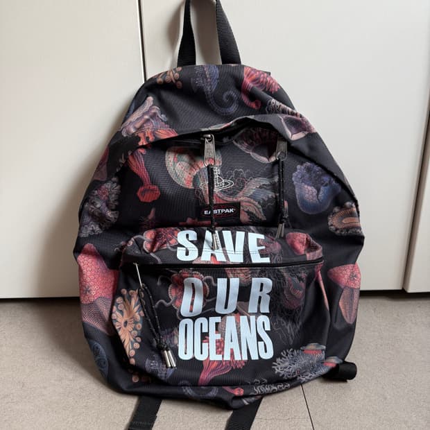 이스트팩 x 비비안웨스트우드 웨이스트 백팩