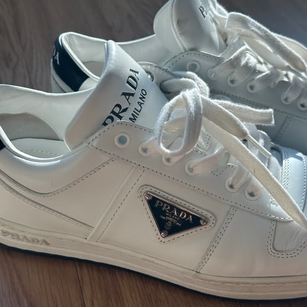 프라다 스니커즈