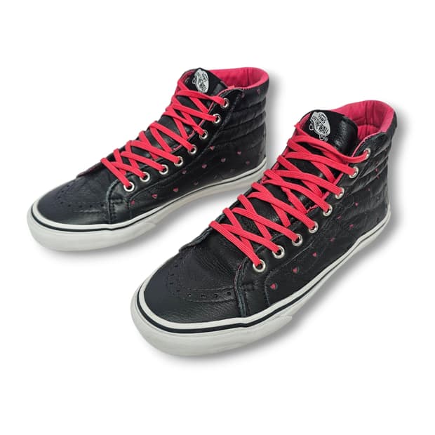 230 VANS 반스 Sk8-Hi 슬림 레더 펀칭 하트 블랙 핫핑크