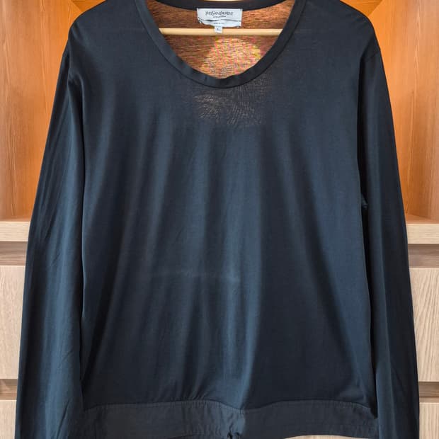 00's YSL RIVE GAUCHE
by Tom Long Sleeve