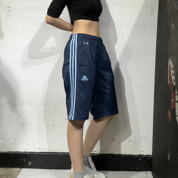 아디다스 네이비 스카이 블루 삼선 트레이닝 반바지 버뮤다 팬츠