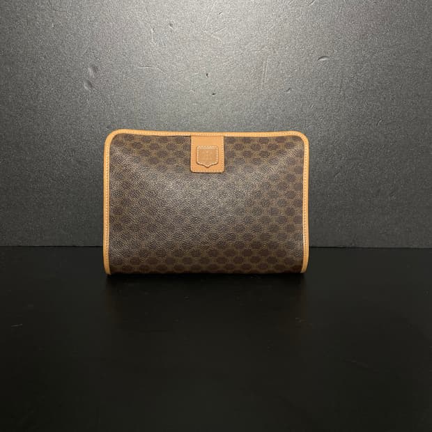 셀린느 마카담 클러치 백