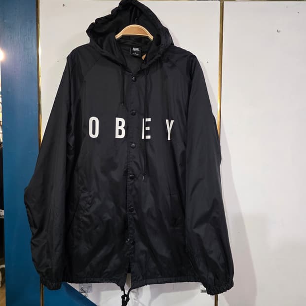 OBEY 오베이 블랙 후드 나일론 바람막이 바스락 코치 자켓 L