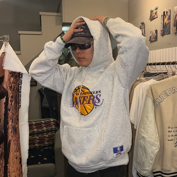 90‘s Nutmeg NBA Lakers logo hood