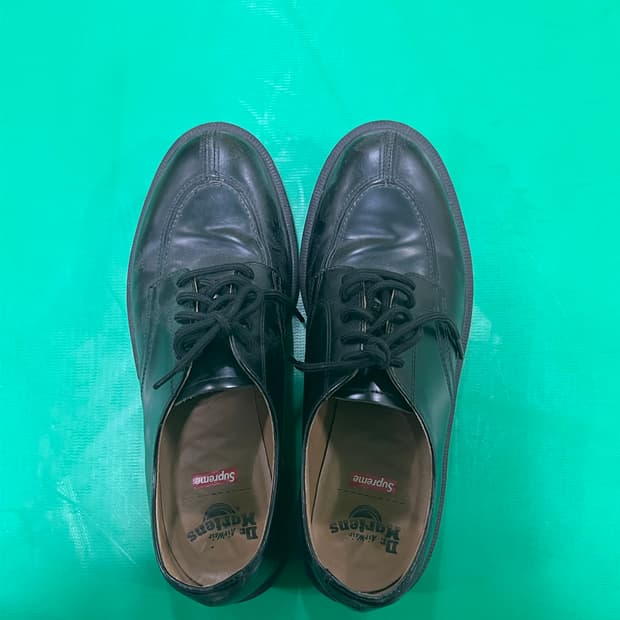 슈프림 닥터마틴