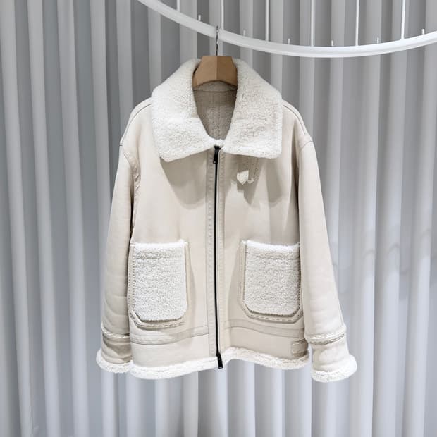 (A+/50) / 펜디 리버시블 화이트 시어링 무스탕 자켓