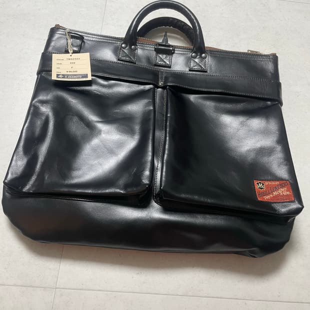 토이즈맥코이 헬멧백 블랙