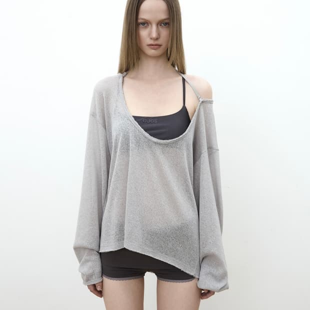 Raw Cut U-Neck Knit Top / Grey