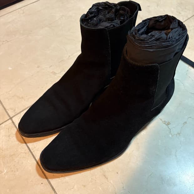 생로랑 에디 30 블랙 스웨이드 43사이즈