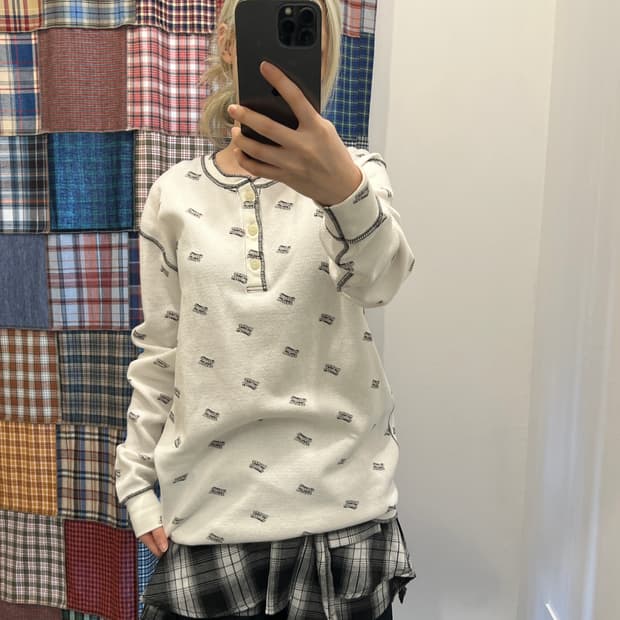 히스테릭 글래머 로고 패턴 와플 롱슬리브