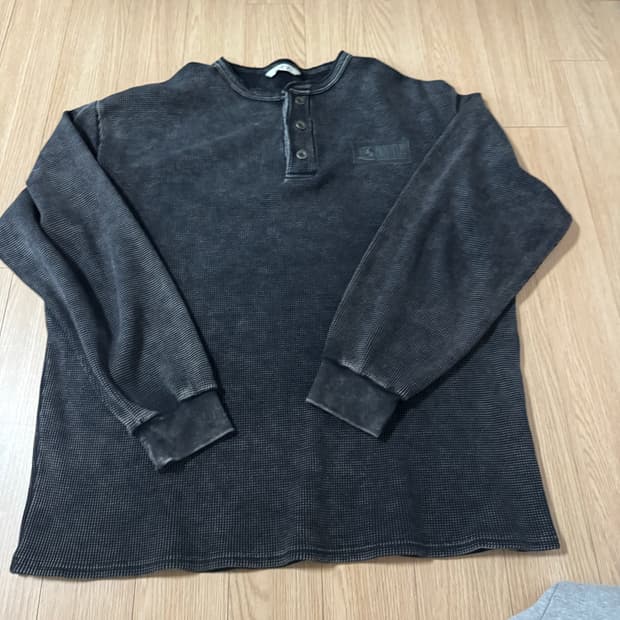 Etce 헨리넥 와플 니트 챠콜 M사이즈