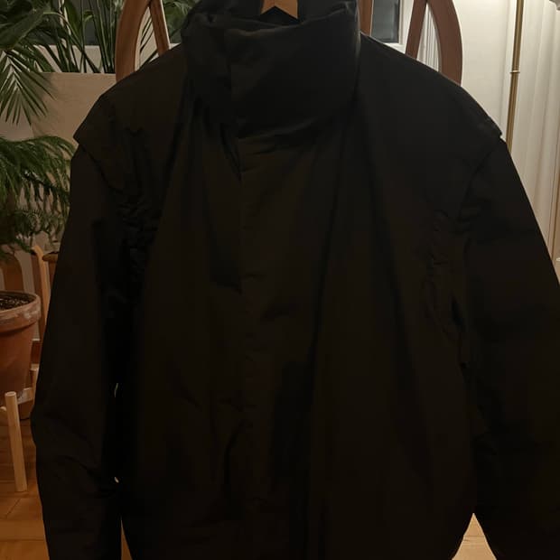 Tonywack Down Puffer Jacket (M)