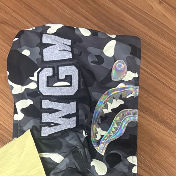 베이프 시티카모 새상품 m,L 은장