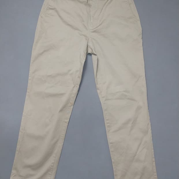 [32] 무신사 스탠다드 레귤러 핏 치노 팬츠 베이지