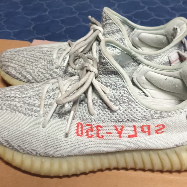 아디다스 이지부스트 350 V2 블루틴트 스니커즈 (290)