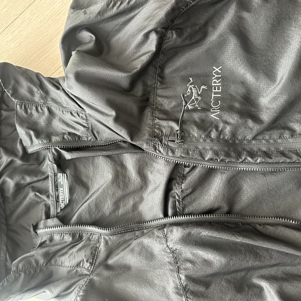 (Xl)아크테릭스 스쿼미시 후디 팝니다!