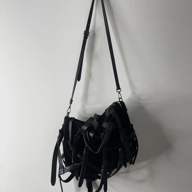 Kirsten 가방구해요