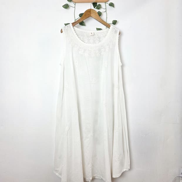 자수 디테일 아사면 원피스