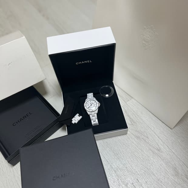 샤넬 / J12 시계 H5698 / 화이트 / 33mm