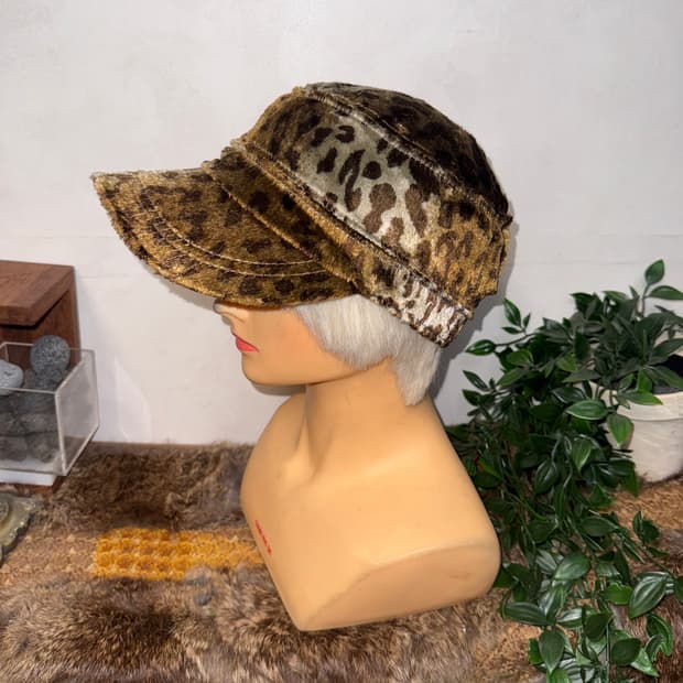 Silver gold leopard fur military cap