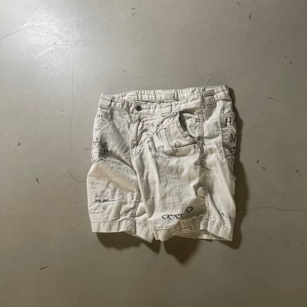 Hollywood Ranch Market short pants