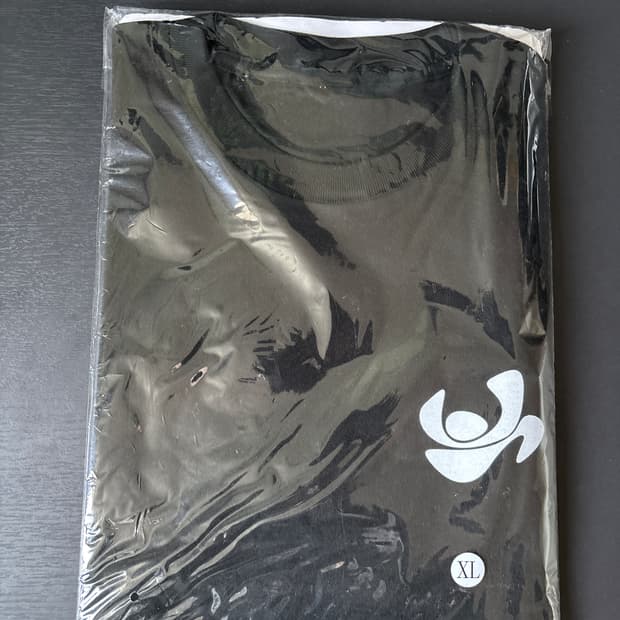 양홍원 슬로모 오보에 티셔츠 블랙 판매합니다