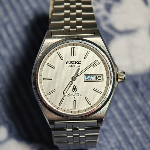 세이코 실버웨이브 8229-700A 빈티지 레어 희귀 쿼츠