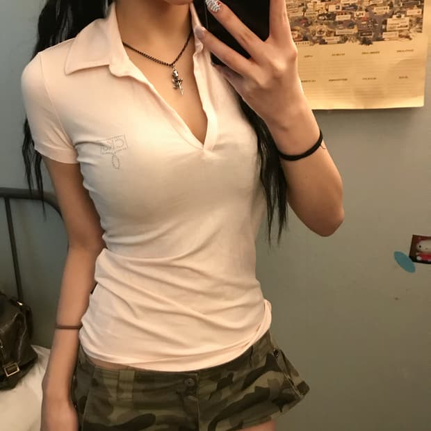 Calvin klein 캘빈클라인 딸기우유 큐빅 카라티