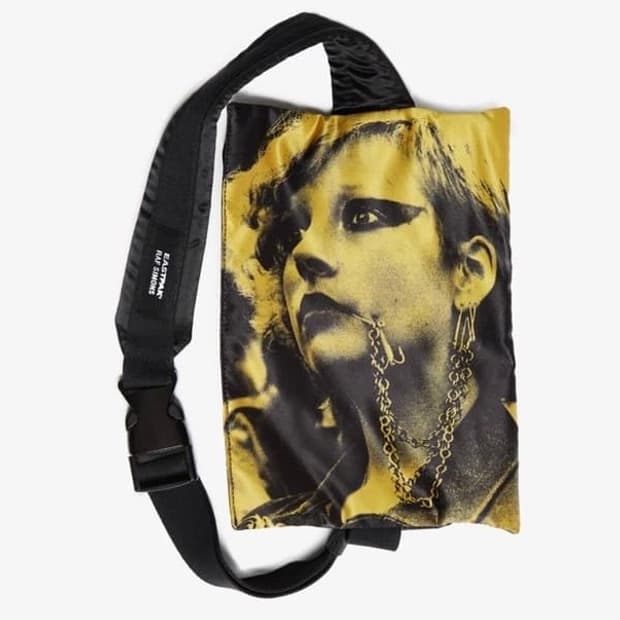 이스트팩 라프시몬스 메신저백