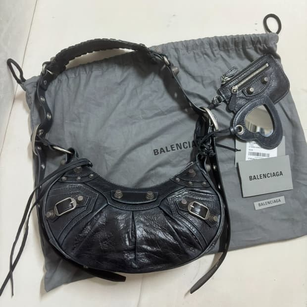 [새상품 정품] 발렌시아가 르카골 xs 블랙