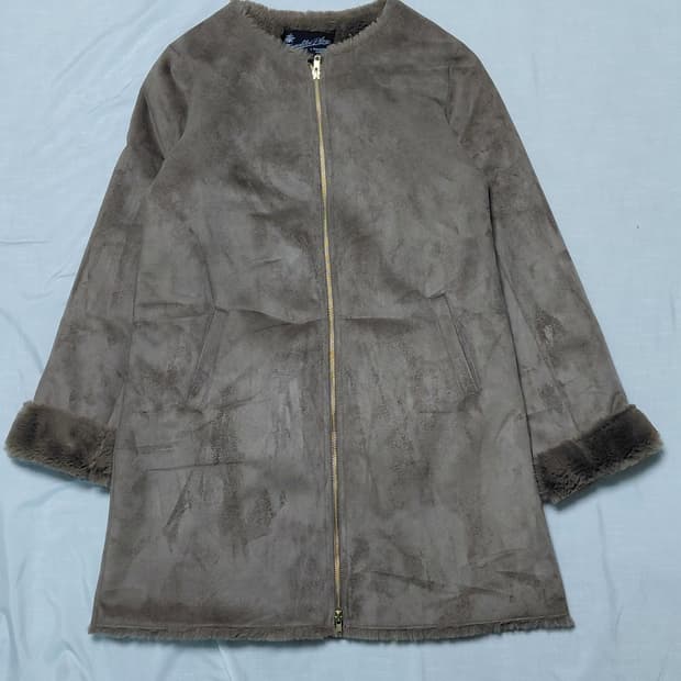 [새상품/55] 어반리서치 써니라벨 노카라 페이크 무스탕 코트