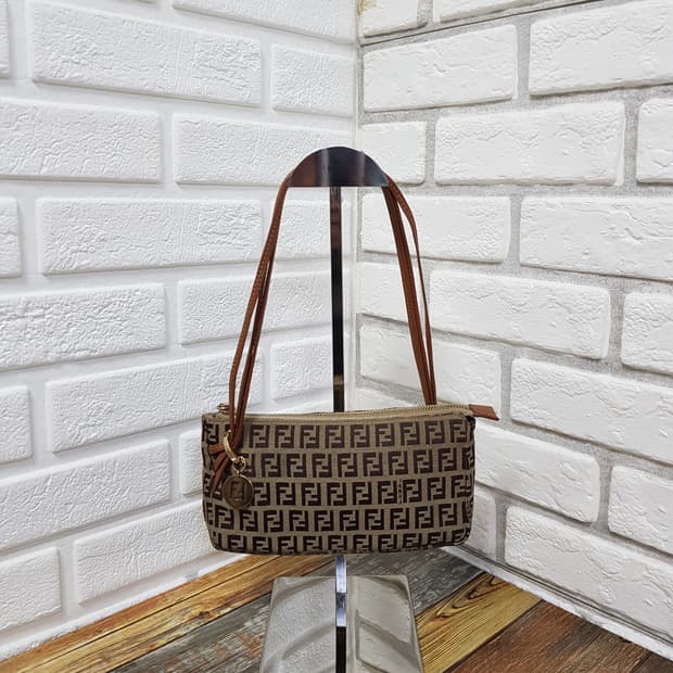 [정품] 펜디 주키노 금장 트리플스트랩 미니백