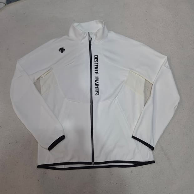 데쌍트  기능성자켓L