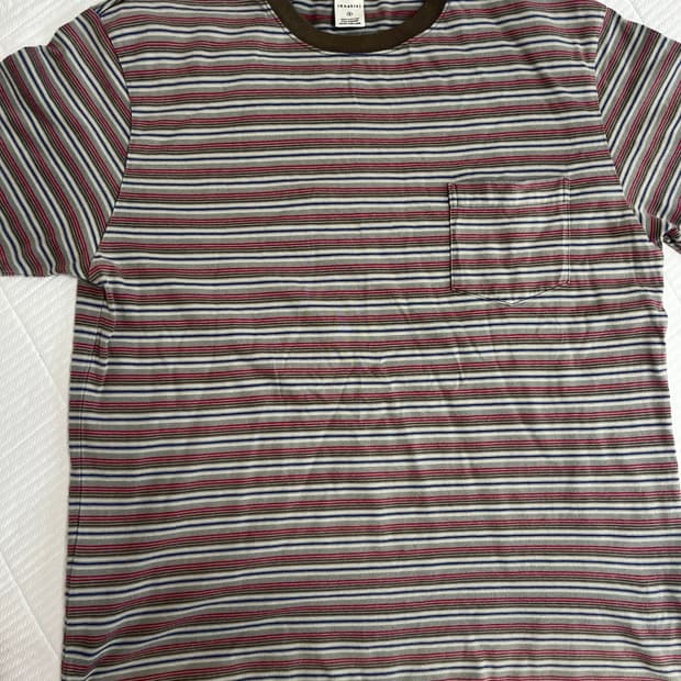 카키스 Border S/S Tee