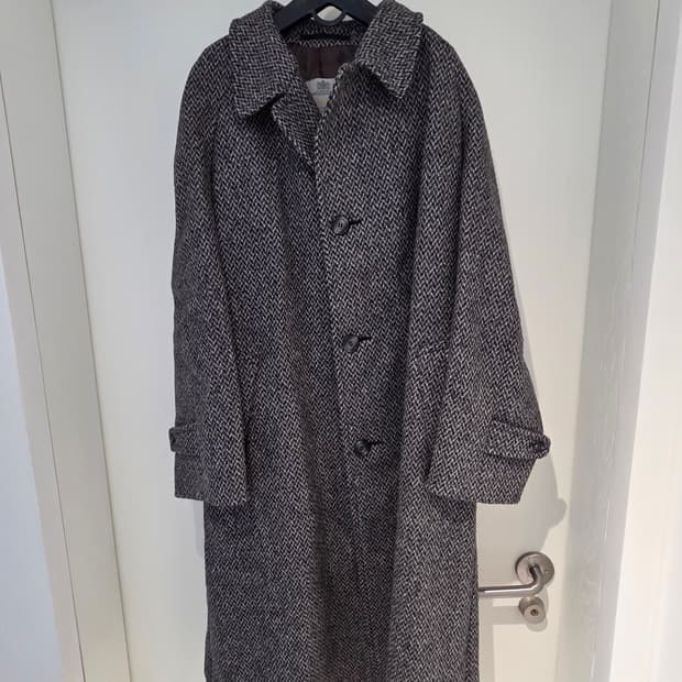 아쿠아스큐텀 아이리쉬 트위드 코트