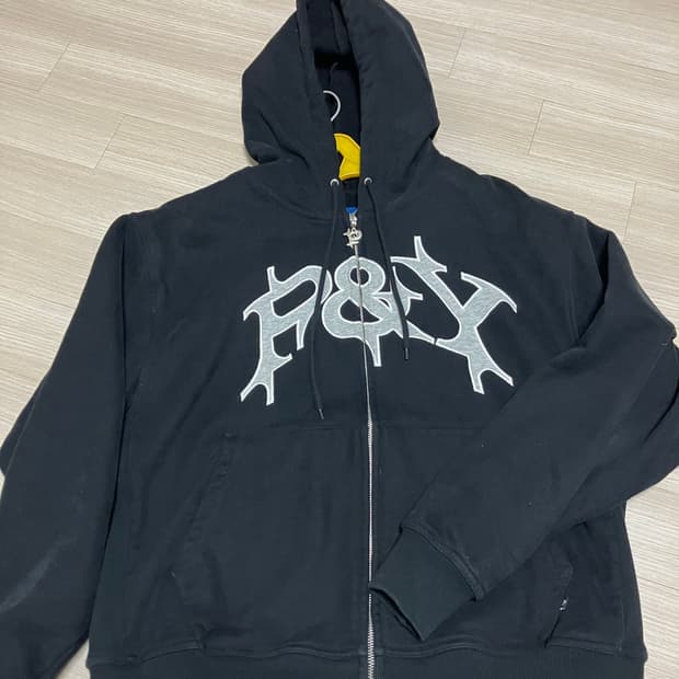 펑크앤요 블랙 후드집업 싸게 팔아요