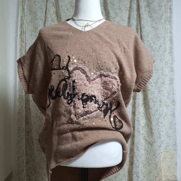 [빈티지] 브라운 하트 스팽글 반팔 니트