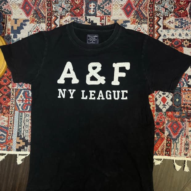 Abercrombi 'NY LEAGUE' T-shirt