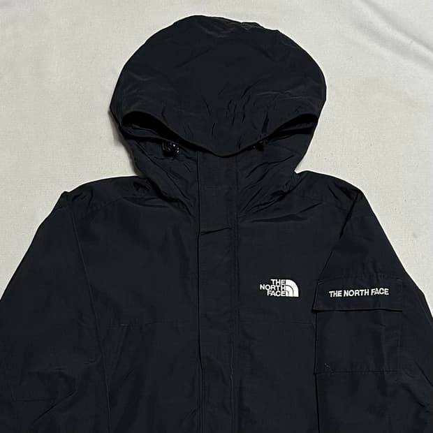 105 노스페이스 암포켓 블랙 후드 바람막이
