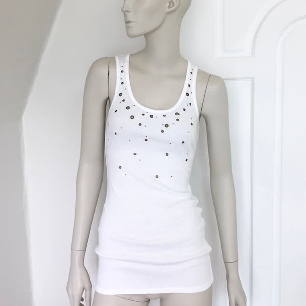 Eyelet Point Tank-Top