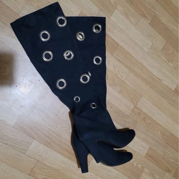 스텔라 매카트니 스웨이드 아일렛 롱부츠 블랙 36 230사이즈