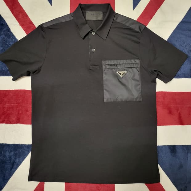 프라다 리나일론 반팔셔츠